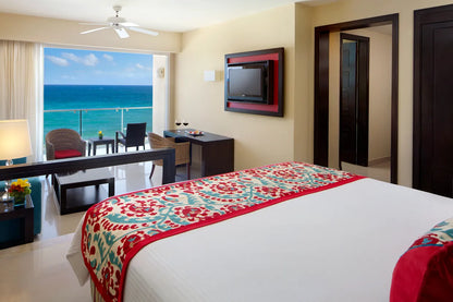 Oceanfront for 2 - Nov 25